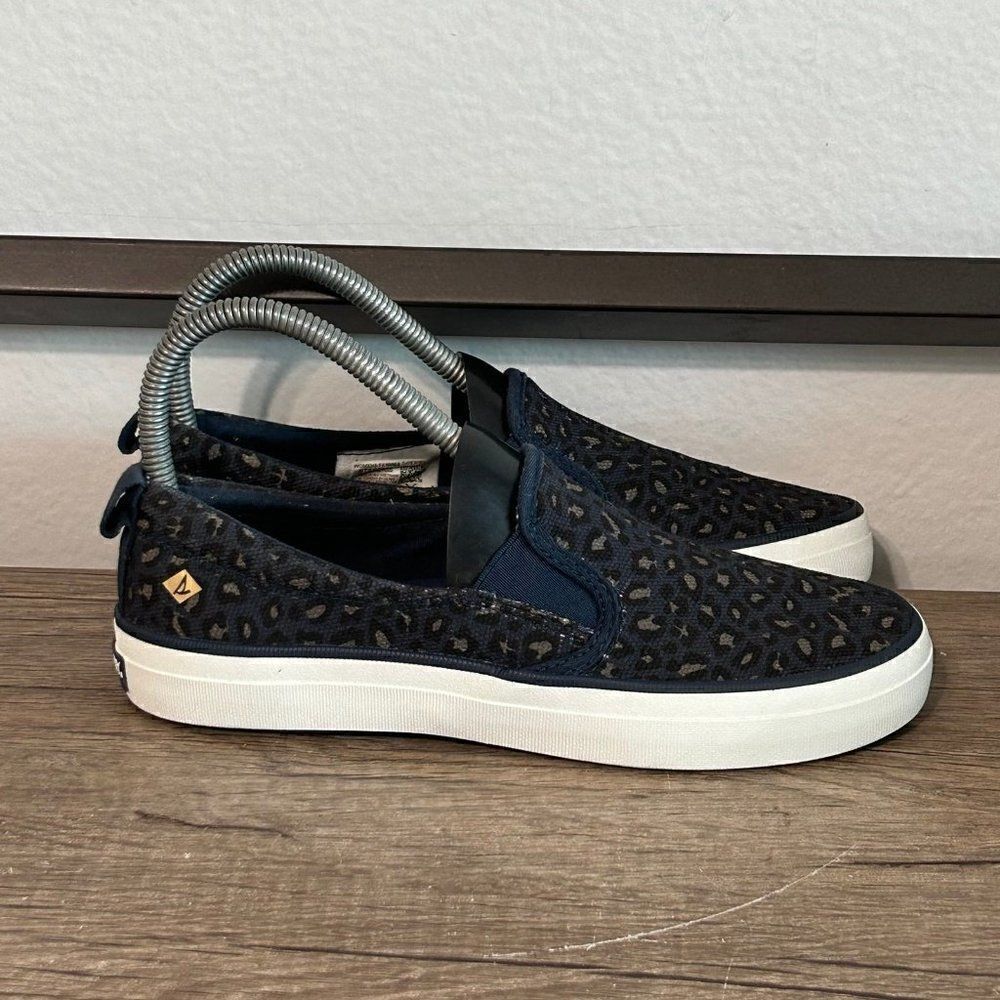 Sperry Crescent Twin Core Women’s Slip-On Shoes Size 6 Blue Animal Print - Picture 3 of 8